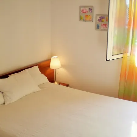 Apartment Menigos - αριθμός 168 *